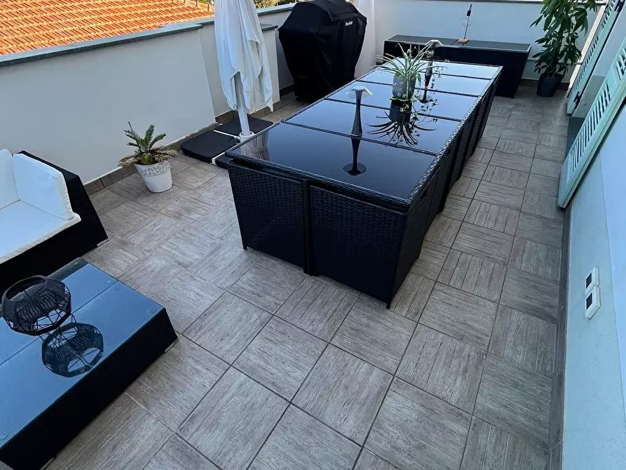 Immagine 32 di Attico in vendita  a Senigallia