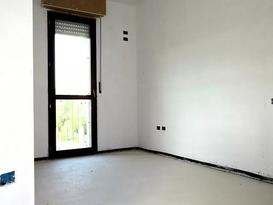 Immagine 9 di Quadrilocale in vendita  a Ostra