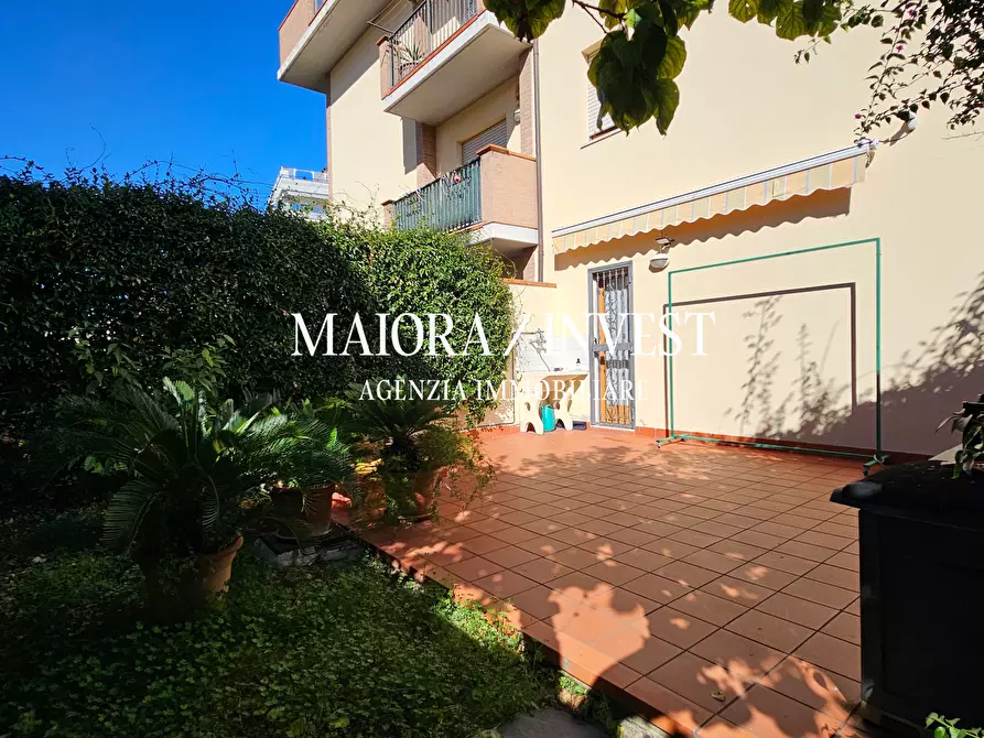 Immagine 15 di Bilocale in vendita  in Via del Perugino a San Benedetto Del Tronto