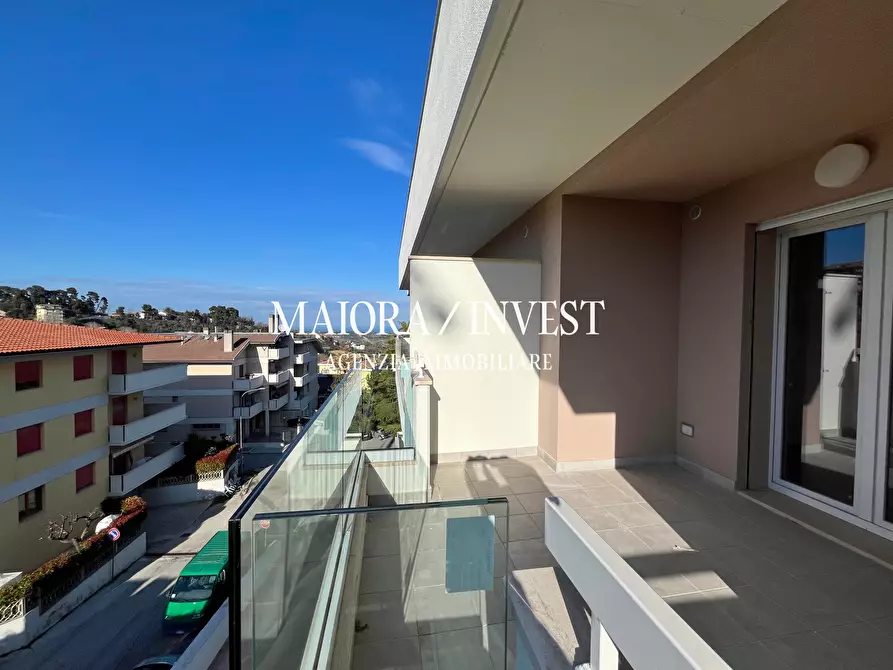 Immagine 10 di Trilocale in vendita  a Acquaviva Picena