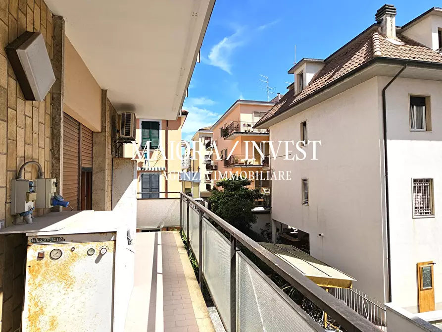 Immagine 10 di Ufficio in affitto  a San Benedetto Del Tronto