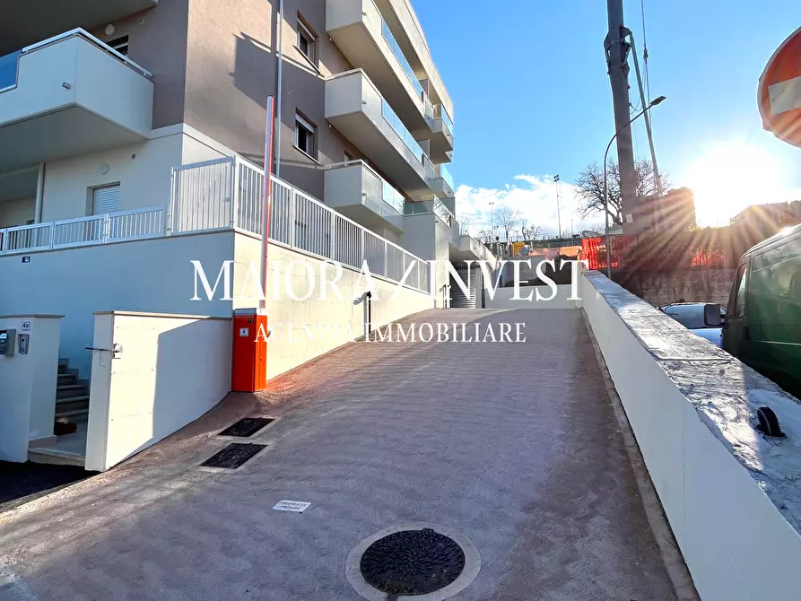 Immagine 25 di Trilocale in vendita  a Acquaviva Picena