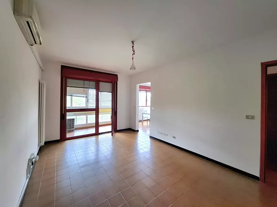 Immagine 9 di Trilocale in vendita  in Via della Costituzione 18A a Rovigo