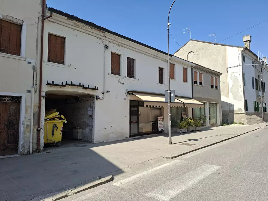 Immagine 12 di Quadrilocale in vendita  in Via Umberto Iº 80 a Costa Di Rovigo