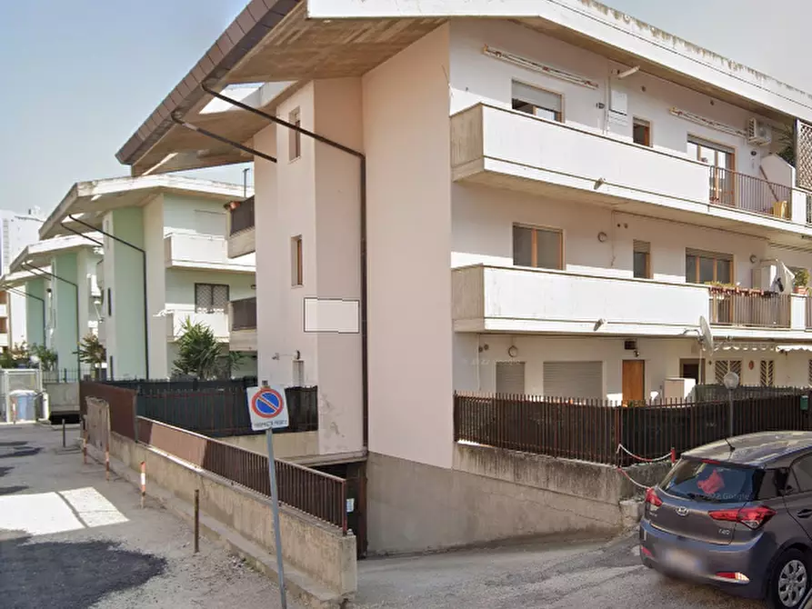 Immagine 2 di Quadrilocale in vendita  a Silvi