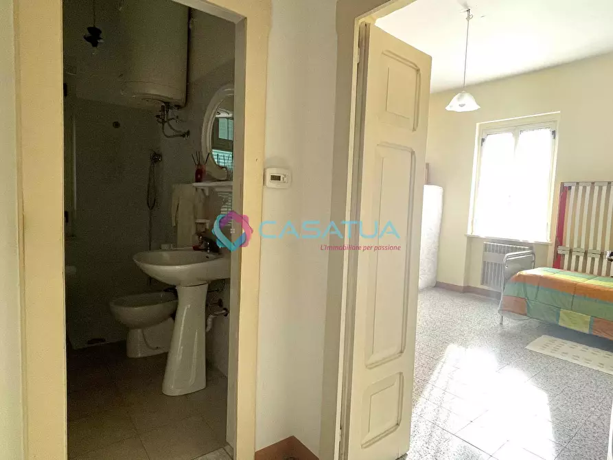 Immagine 11 di Rustico / casale in vendita  a Loreto Aprutino