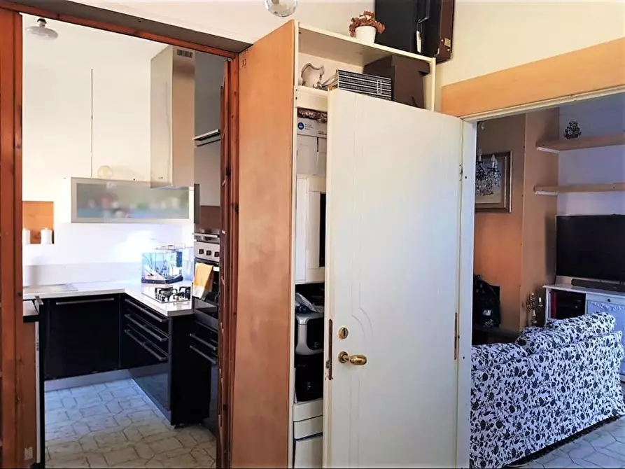 Immagine 21 di Porzione di casa in vendita  in Via Canale 40 a Castelnuovo Magra