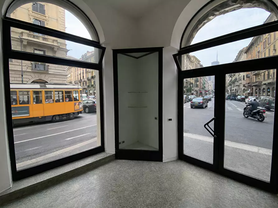 Immagine 1 di Locale commerciale in affitto  in Via Giuseppe Ulivi 2-c a Carrara