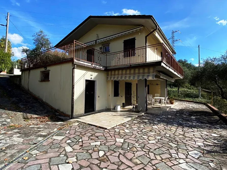 Immagine 8 di Villa in vendita  in Via Ghigliolo Alto 26 a Sarzana
