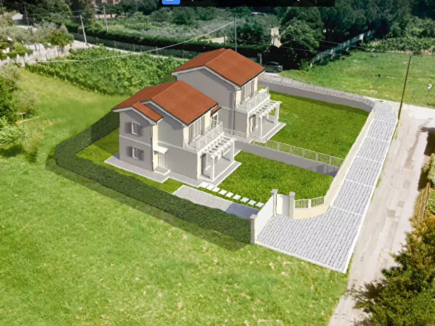 Immagine 4 di Terreno edificabile in vendita  in Via Isola 70 a Ortonovo