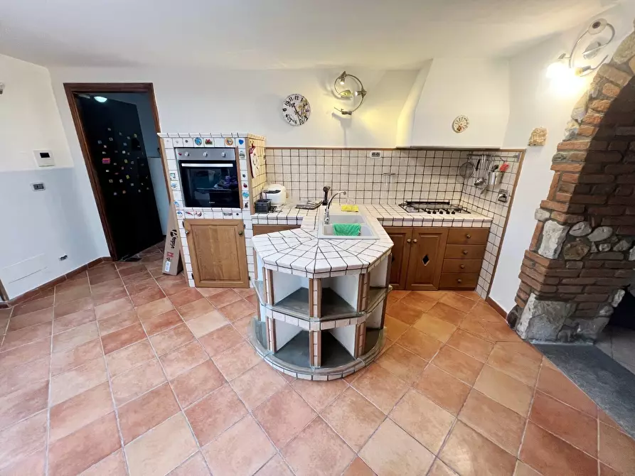 Immagine 3 di Porzione di casa in affitto  in Via Sarzanello 170 a Sarzana