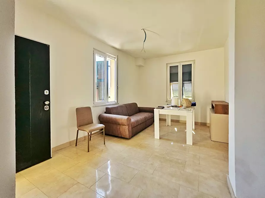 Immagine 7 di Quadrilocale in vendita  in Via Cisa 95 a Sarzana