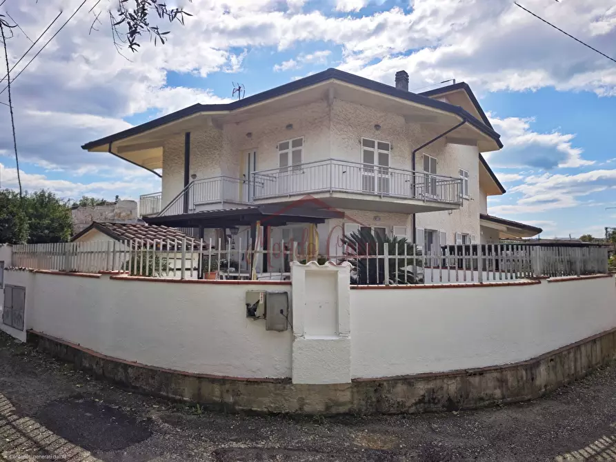 Immagine 58 di Porzione di casa in vendita  a Fosdinovo