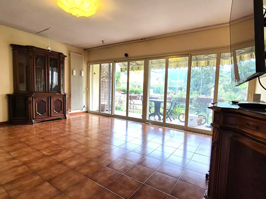 Immagine 8 di Villetta a schiera in vendita  in Via Madonnina 11 a Ortonovo