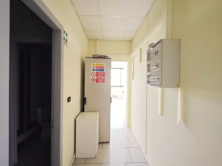 Immagine 41 di Ufficio in vendita  in Via Brigata Partigiana Ugo Muccini 92 a Sarzana