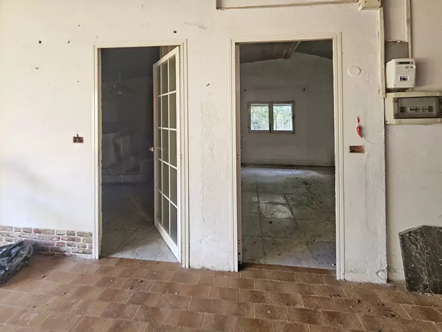 Immagine 12 di Rustico / casale in vendita  a Ameglia