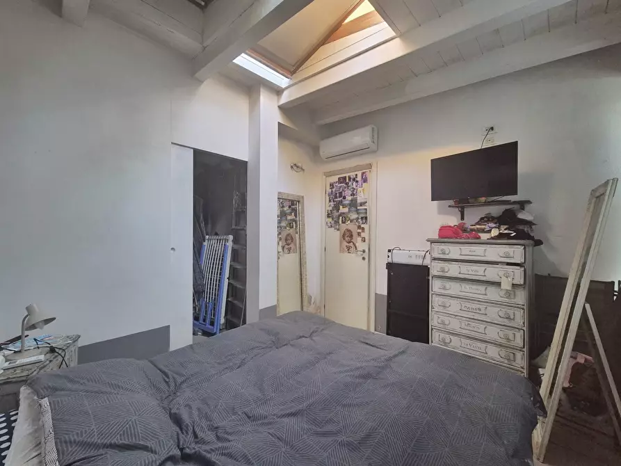 Immagine 11 di Bilocale in vendita  in Via Nave 16 a Sarzana