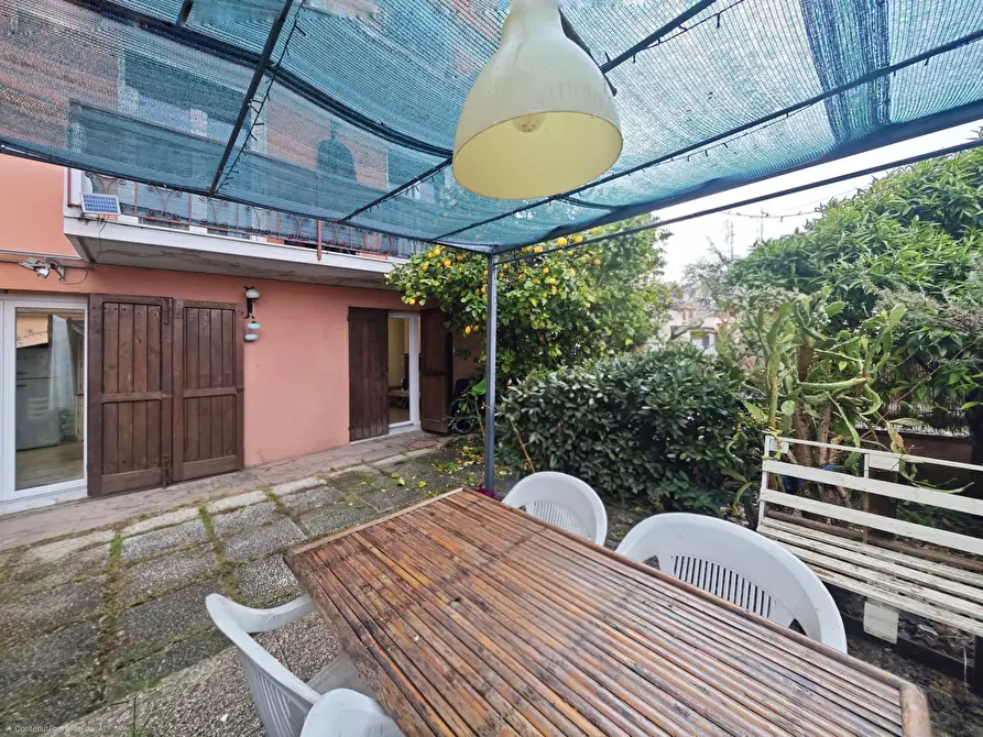 Immagine 21 di Pentalocale in vendita  in Via Salicello 153 a Castelnuovo Magra