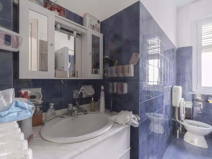 Immagine 41 di Trilocale in vendita  in Via Bologna 93 a Torino