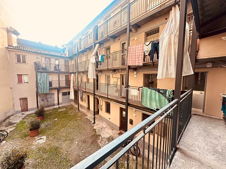 Immagine 9 di Bilocale in vendita  in Via San Donato 27 a Torino