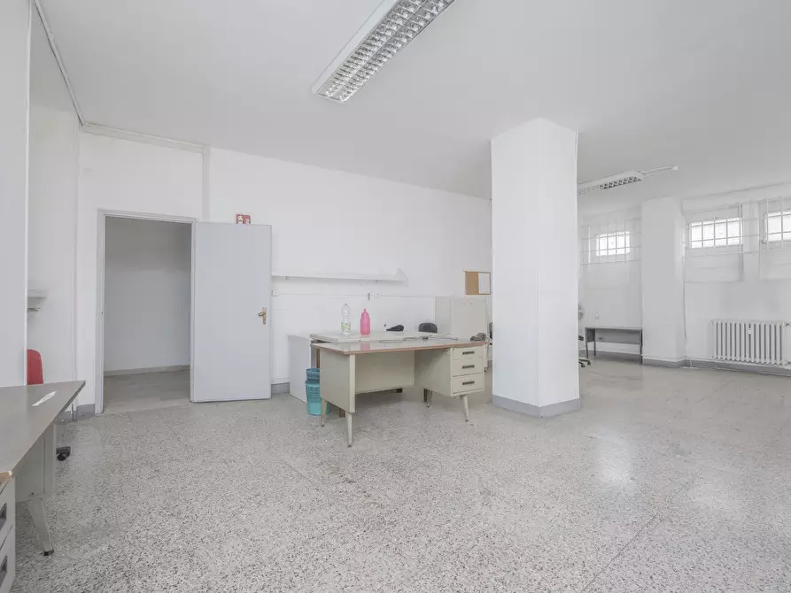Immagine 21 di Ufficio in vendita  in corso monte cucco 135 a Torino