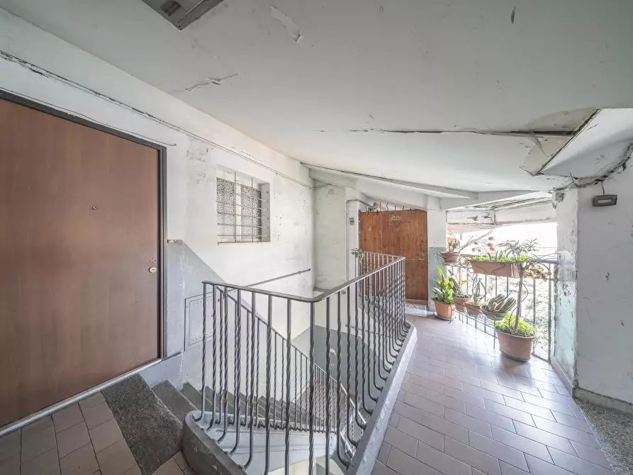 Immagine 12 di Bilocale in vendita  in Via Elvo 12 a Torino