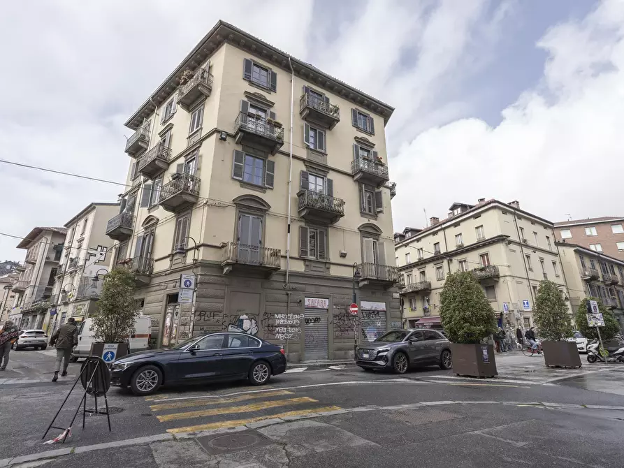 Immagine 1 di Trilocale in vendita  in Via Goffredo Mameli 15 a Torino