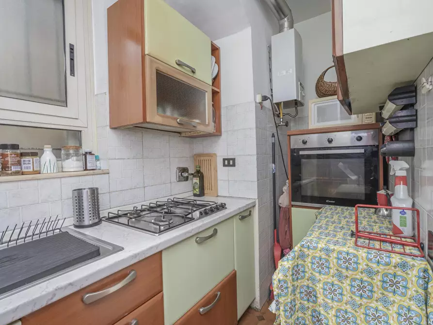 Immagine 10 di Trilocale in vendita  in via giulia di barolo 29 a Torino