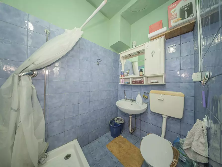 Immagine 12 di Bilocale in vendita  in Via San Giuseppe Benedetto Cottolengo 19 a Torino