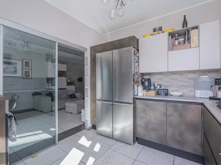 Immagine 19 di Quadrilocale in vendita  in Via Alfonso Badini Confalonieri 47 a Torino