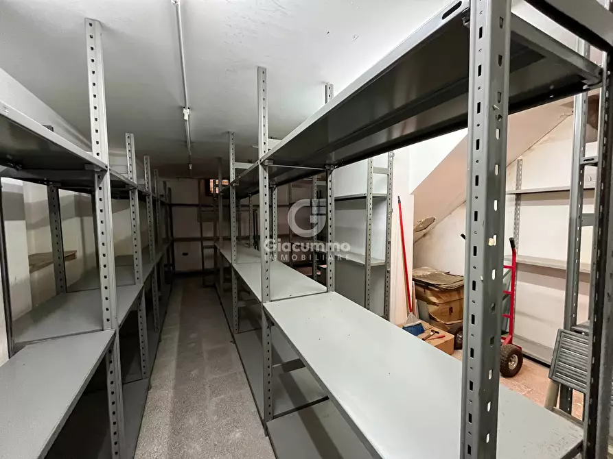 Immagine 24 di Locale commerciale in affitto  in Via Pretoria 80 a Potenza