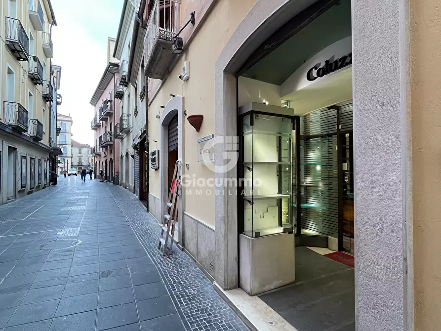 Immagine 2 di Locale commerciale in affitto  in Via Pretoria 80 a Potenza