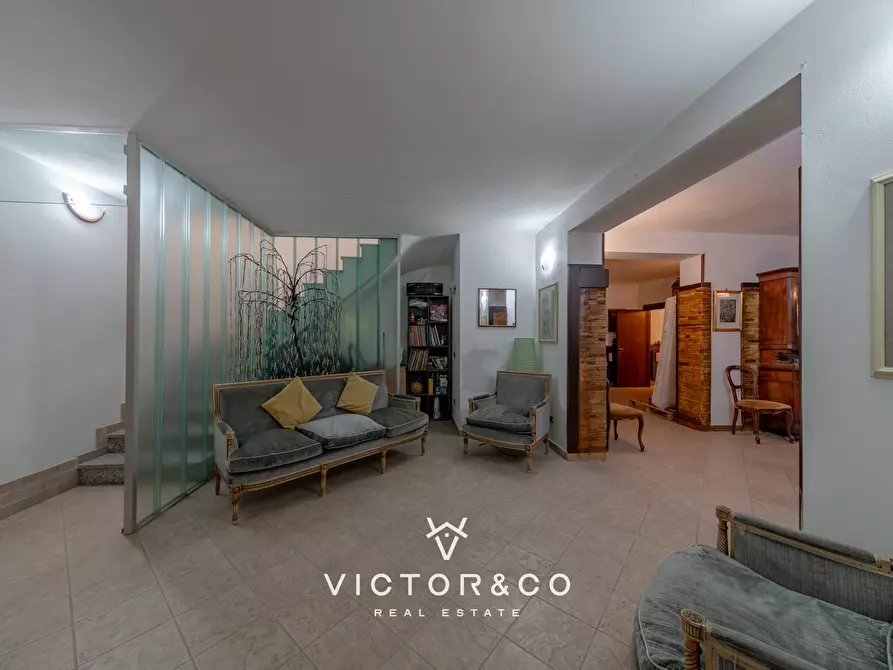 Immagine 38 di Villa in vendita  in Viale Parco Mazza sn a Oleggio