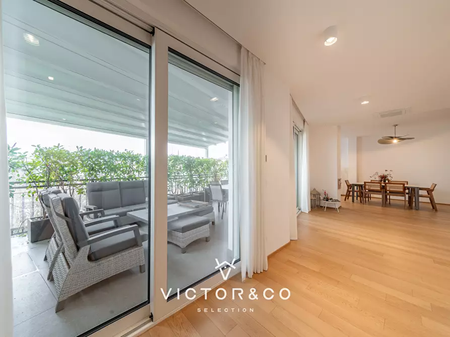 Immagine 41 di Attico in vendita  a Novara