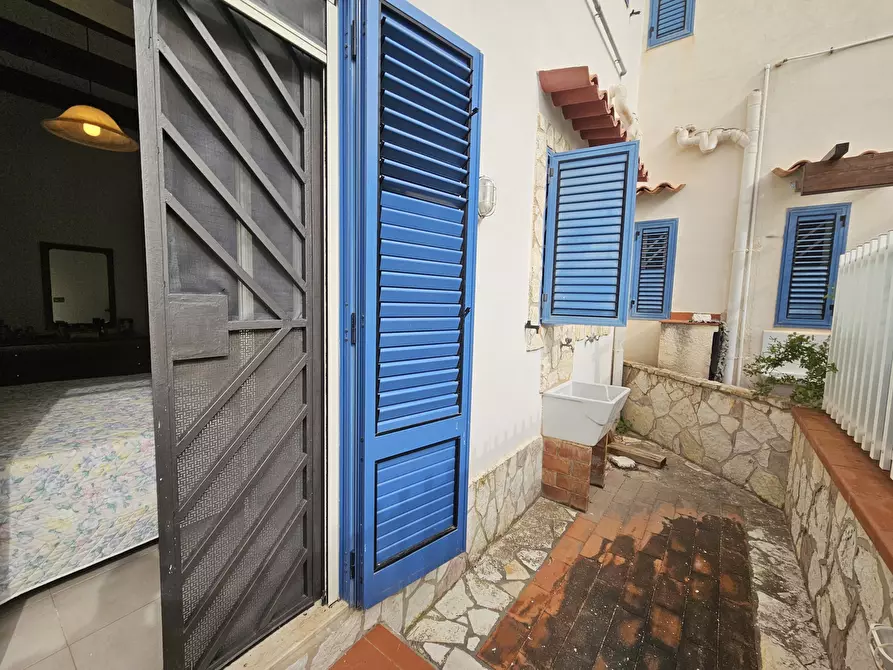 Immagine 9 di Trilocale in vendita  in Via dei Balcani a Trapani