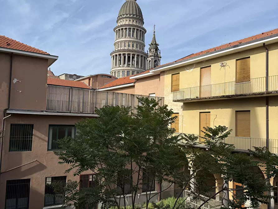 Immagine 2 di Palazzo in vendita  in Via San Gaudenzio 11 a Novara