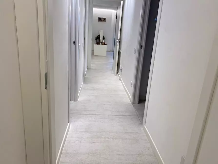 Immagine 42 di Villa in vendita  in Via Bruno Buozzi 16 a Sovico