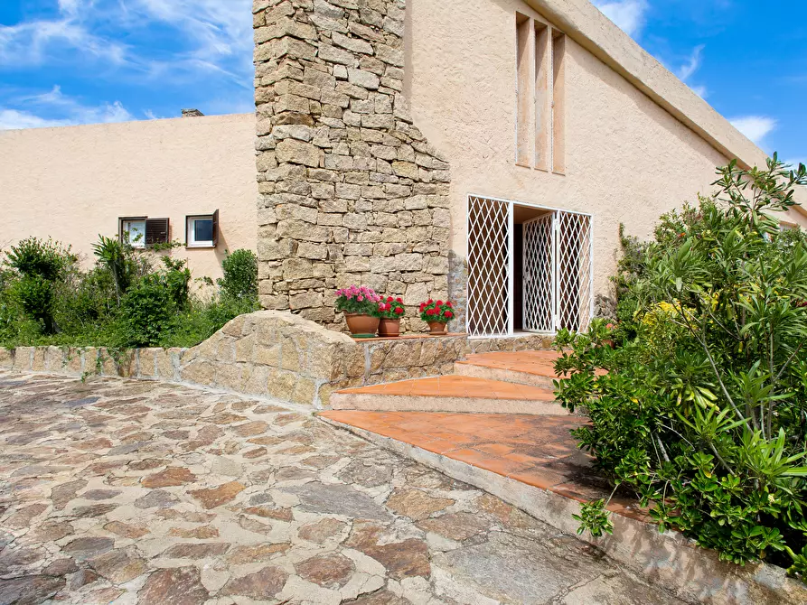 Immagine 33 di Villa in vendita  in Località Milmegghio a Olbia