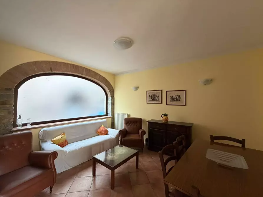 Immagine 1 di Bilocale in affitto  a Varano De' Melegari