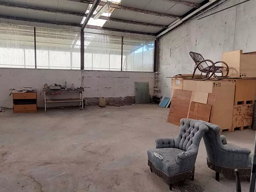 Immagine 3 di Attività artigianale in vendita  a Parma