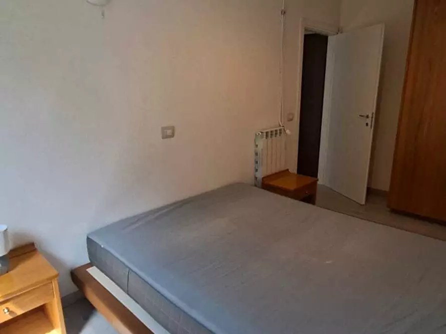 Immagine 6 di Bilocale in affitto  a Medesano