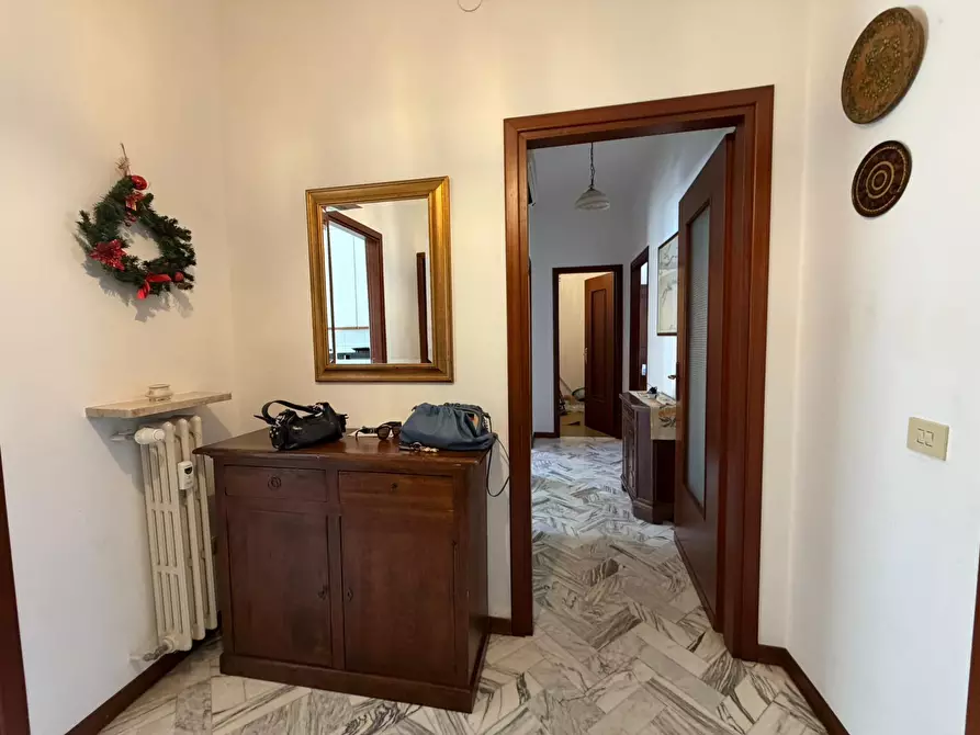 Immagine 7 di Trilocale in affitto  a Parma