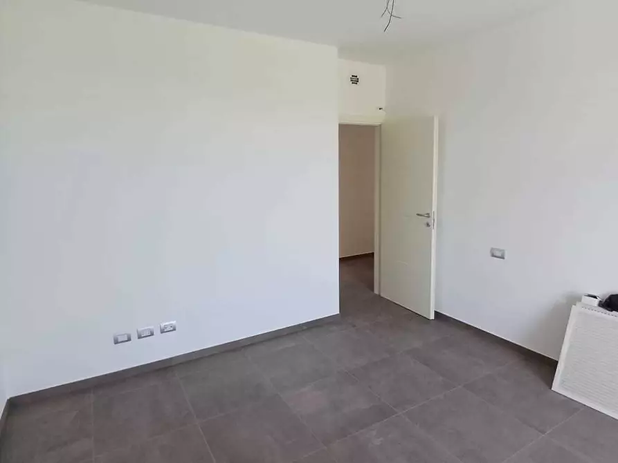 Immagine 12 di Bilocale in vendita  a Medesano