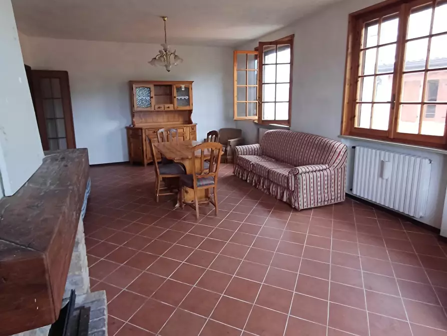 Immagine 15 di Trilocale in vendita  a Fornovo Di Taro