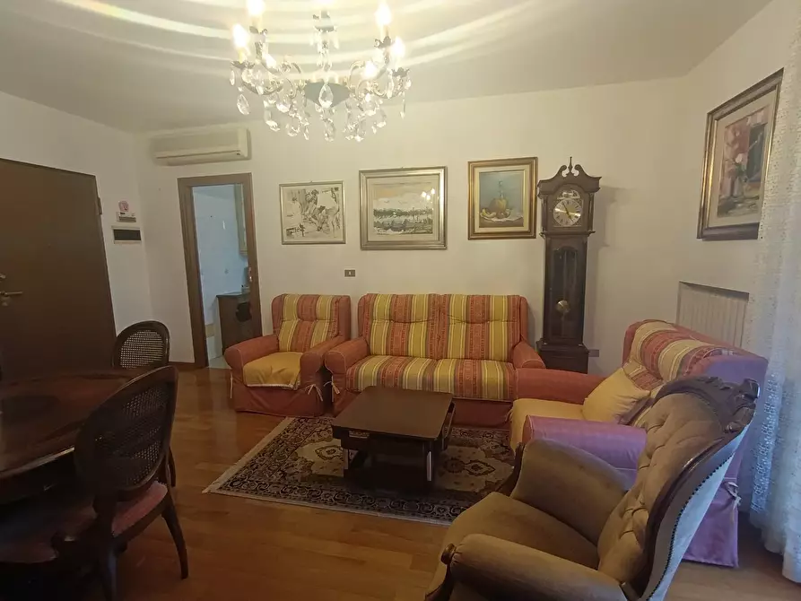 Immagine 8 di Quadrilocale in vendita  a Fornovo Di Taro