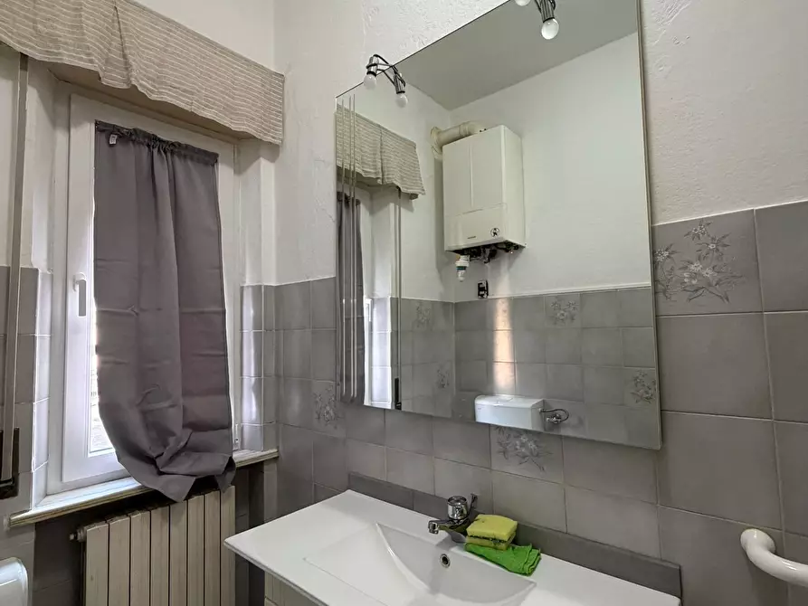 Immagine 20 di Quadrilocale in affitto  a Medesano