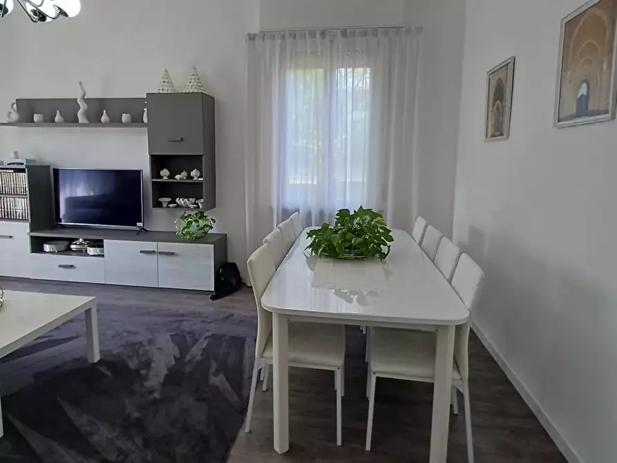 Immagine 7 di Trilocale in vendita  a Medesano