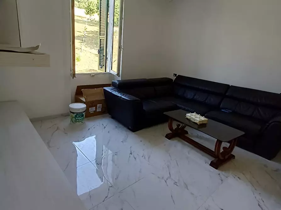 Immagine 6 di Trilocale in vendita  a Borgo Val Di Taro