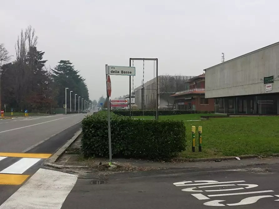 Immagine 12 di Attività artigianale in vendita  a Collecchio