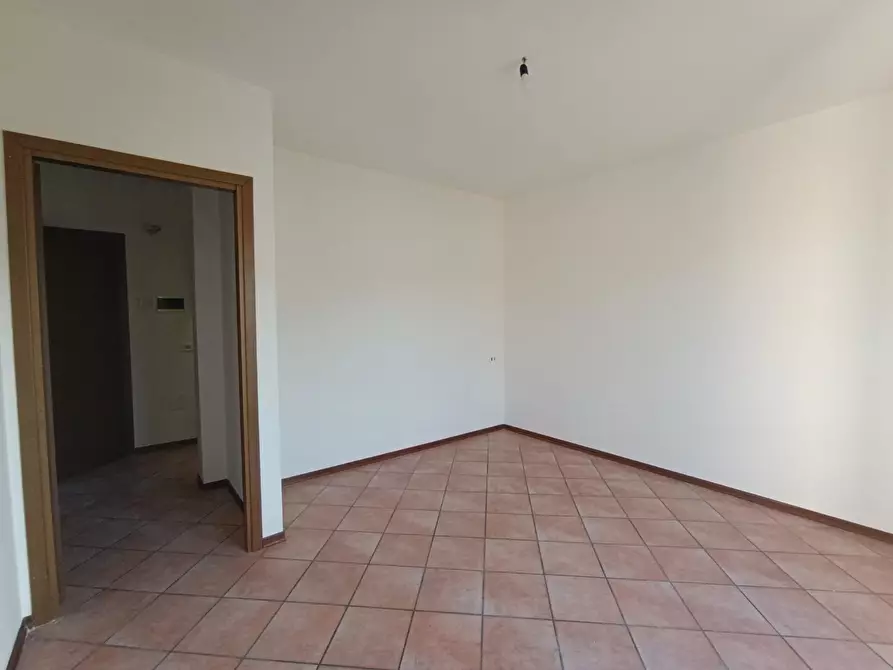 Immagine 16 di Trilocale in vendita  a Varano De' Melegari